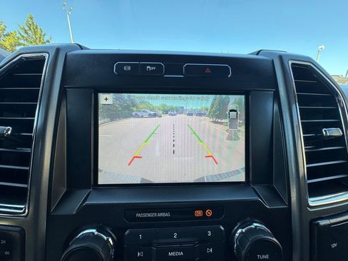 Used 2018 Ford F350 XLT w/ XLT Premium Package AWD/4WD image 28