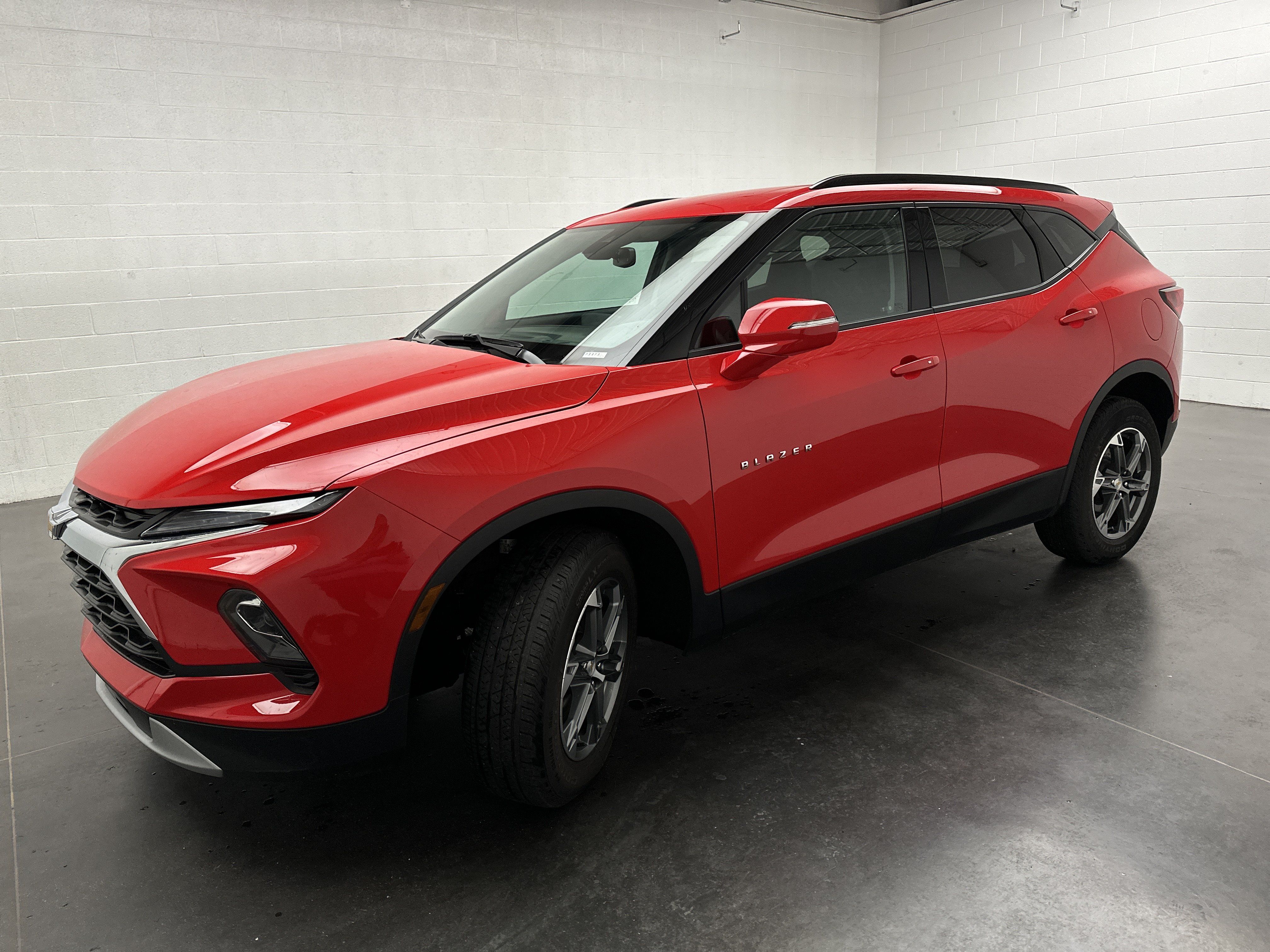 Used 2024 Chevrolet Blazer LT w/ LPO, Floor Liner Package FWD image 4