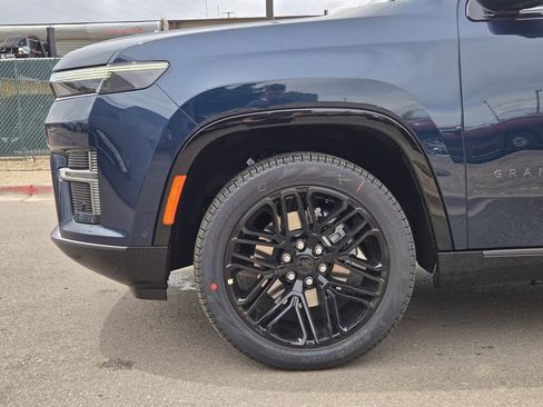 New 2026 Jeep Grand Wagoneer Limited AWD/4WD image 5