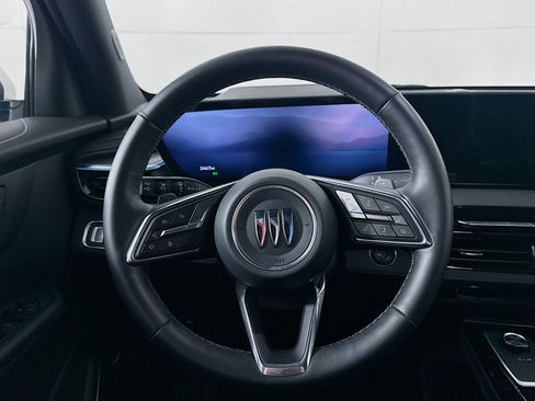 Used 2025 Buick Enclave Preferred image 18