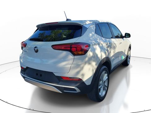 Used 2022 Buick Encore GX Preferred w/ Cold Weather Comfort Package FWD image 6