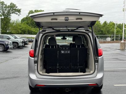 Used 2017 Chrysler Pacifica Touring-L Plus