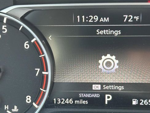 Used 2023 Nissan Rogue S image 14