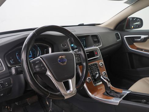 Used 2016 Volvo S60 T5 Premier w/ Climate Package image 23