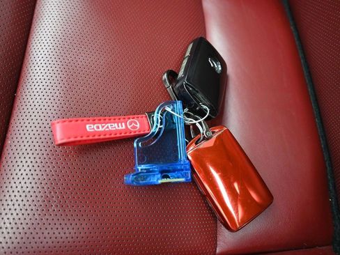 Used 2022 MAZDA MAZDA3 s image 51