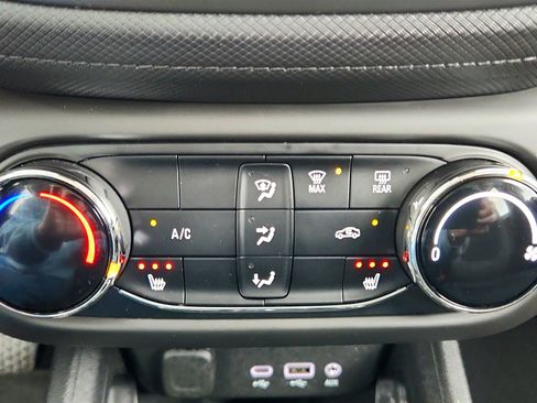 Used 2023 Chevrolet TrailBlazer LT image 21