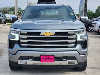 Used 2024 Chevrolet Silverado 1500 High Country w/ High Country Premium Package AWD/4WD video 2