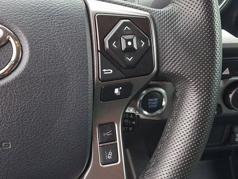 Used 2023 Toyota Tacoma SR5 AWD/4WD image 8