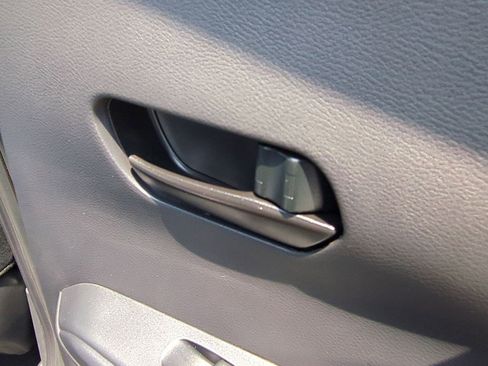 New 2025 Nissan Kicks Play S image 31