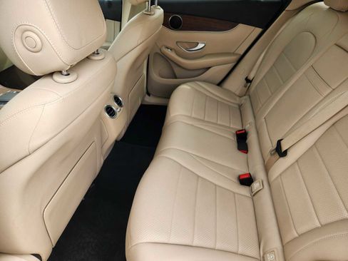 Used 2022 Mercedes-Benz GLC 300 GLC 300 image 30