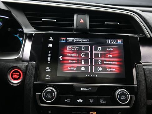 Used 2018 Honda Civic Touring image 17