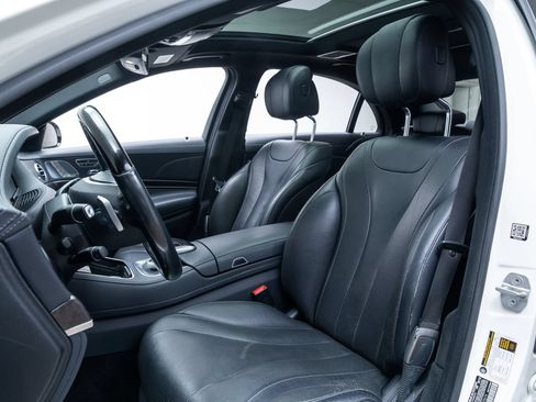 Used 2015 Mercedes-Benz S 550 Sedan image 19