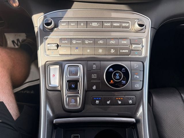 Used 2021 Hyundai Santa Fe Calligraphy AWD/4WD image 5