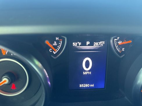 Used 2018 Jeep Wrangler Unlimited Sport S image 14