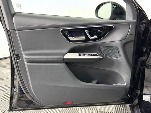 Used 2024 Mercedes-Benz GLC 300 GLC 300 image 32