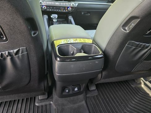 Used 2024 Kia Telluride SX Prestige X-Pro AWD/4WD image 24