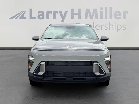 New 2026 Hyundai Kona SE image 12