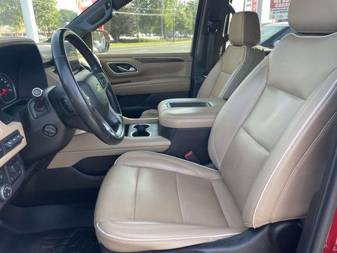 Used 2021 Chevrolet Tahoe Premier w/ Premium Package AWD/4WD image 19
