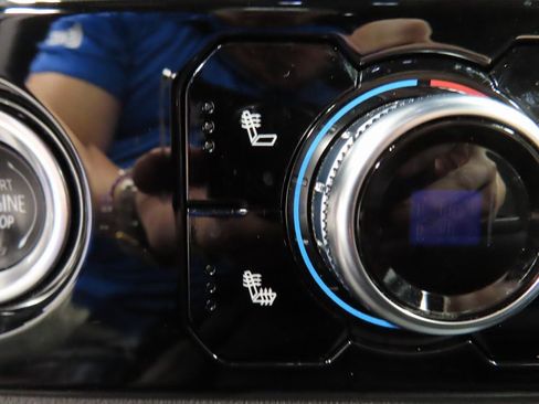 Used 2024 GMC Sierra 1500 Elevation w/ LPO, Elevation Black Package image 53