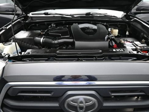 Used 2019 Toyota Tacoma SR5 RWD image 25