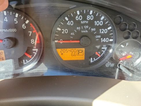 Used 2014 Nissan Frontier SV image 24