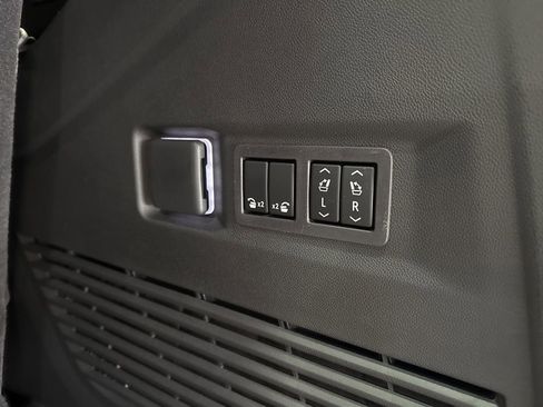 New 2026 Chevrolet Tahoe Premier image 14