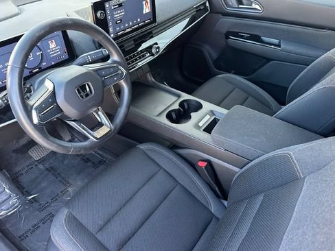 Used 2024 Honda Prologue EX image 10