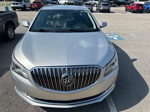 Used 2016 Buick LaCrosse Leather w/ Experience Buick Package FWD image 2