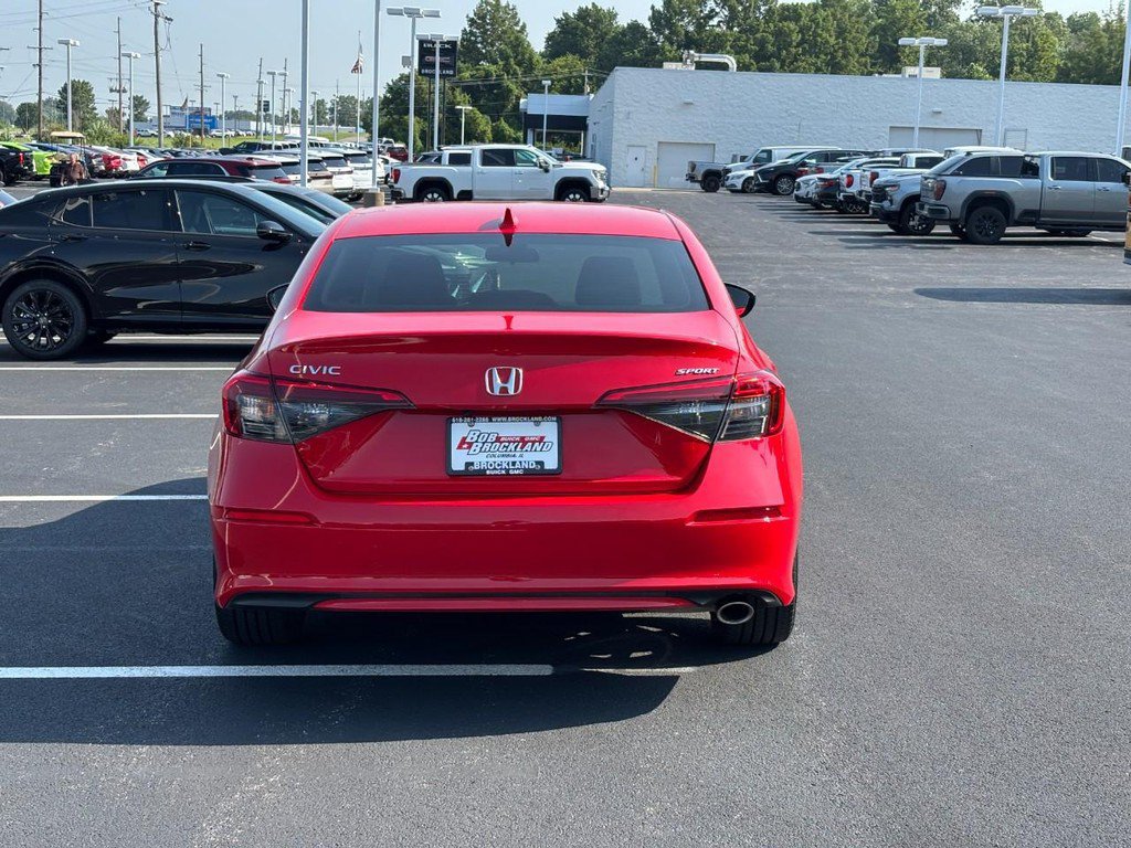 Used 2024 Honda Civic Sport image 4