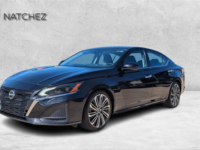 Used 2023 Nissan Altima 2.5 SL image 1