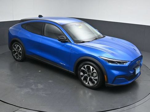 Certified 2025 Ford Mustang Mach-E Select w/ Comfort Package Lite AWD/4WD image 43