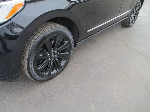 Used 2023 Lincoln Navigator Reserve w/ Equipment Group 201A image 12