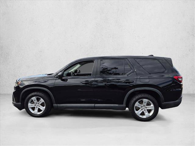 Used 2023 Honda Pilot LX image 5