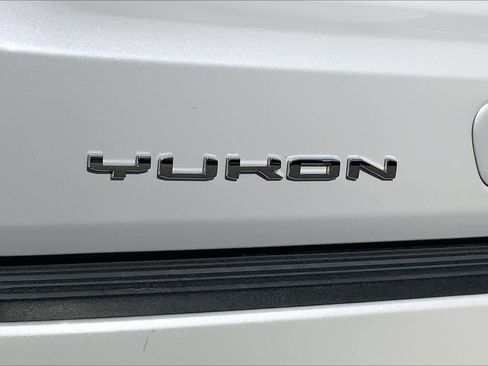 Used 2023 GMC Yukon Denali image 30