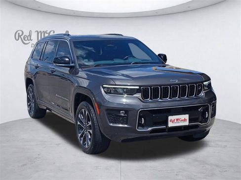 Used 2022 Jeep Grand Cherokee L Overland w/ Advanced Protech Group III AWD/4WD image 9
