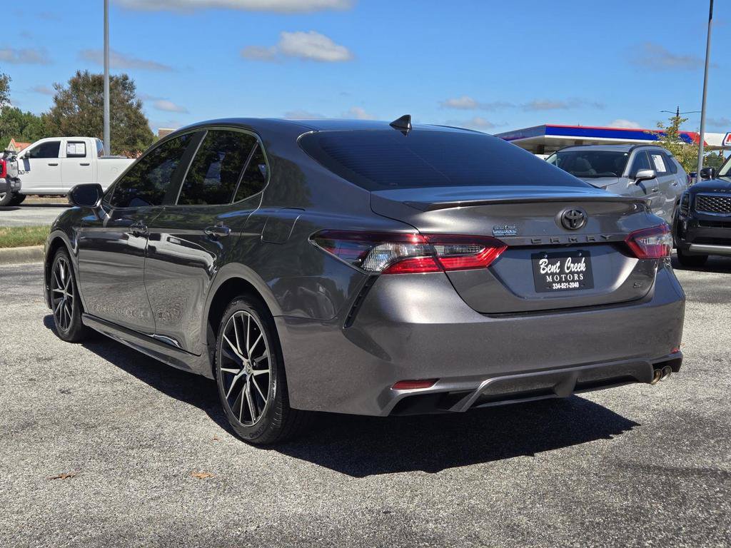 Used 2024 Toyota Camry SE FWD image 10