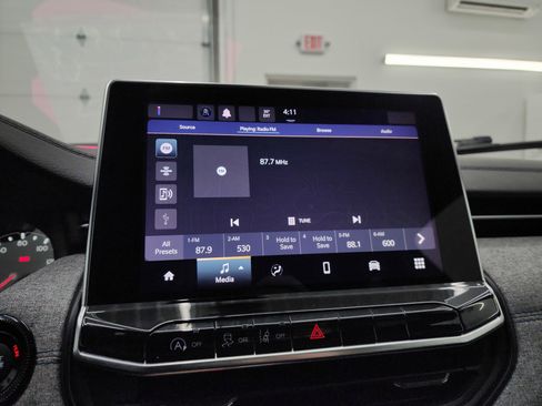 Used 2024 Jeep Compass Latitude image 44