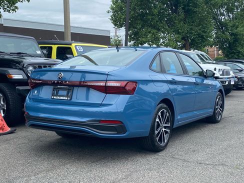 Used 2026 Volkswagen Jetta Sport FWD image 3