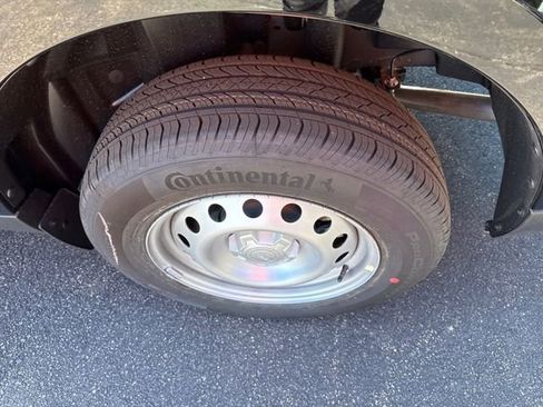 New 2026 Ford Maverick XL AWD/4WD image 14