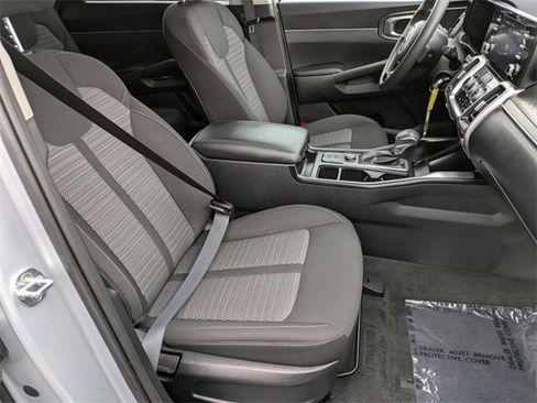 Used 2021 Kia Sorento LX image 27