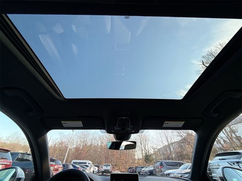 Used 2019 Audi A4 2.0T Premium Plus w/ Premium Plus Package image 16