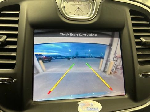 Used 2016 Chrysler 300 Limited image 15