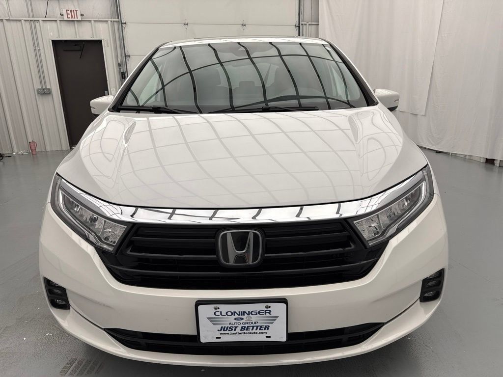 Used 2024 Honda Odyssey EX-L image 2