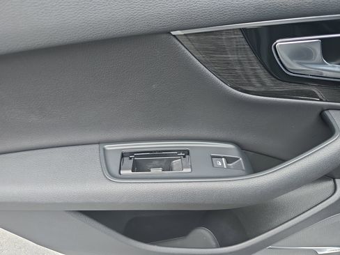 Used 2018 Audi Q7 3.0T Prestige image 14