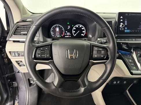 Used 2025 Honda Odyssey Touring image 23
