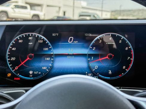 Used 2022 Mercedes-Benz GLB 250 4MATIC w/ Premium Package Lite image 25