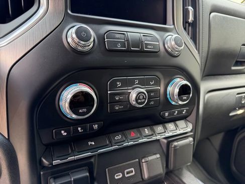 Used 2021 GMC Sierra 1500 Denali AWD/4WD image 21