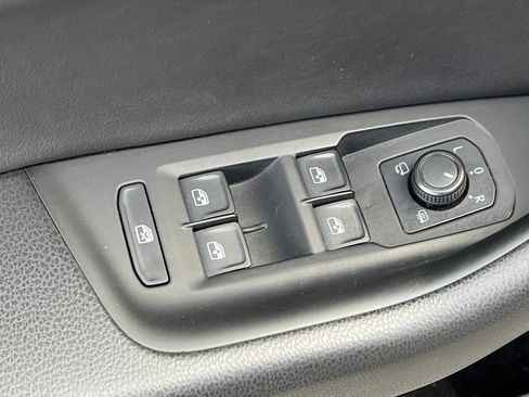 Used 2019 Volkswagen Arteon SEL image 12