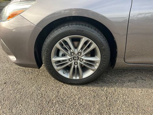 Used 2017 Toyota Camry SE FWD image 31