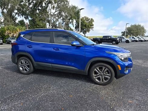 Used 2023 Kia Seltos S image 3